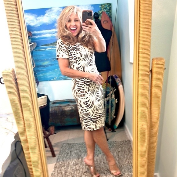 Jaeger, 100% Silk Brown & Ivory Abstract Sheath Dress – Excellent Cond., Size 6 - Picture 4 of 11